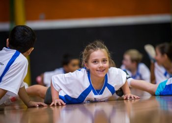 kids warming up in soccer class